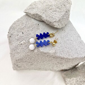 The MINI SHAPE Drops Lightweight Lasercut Drop Earrings Royal Blue Transparent Acrylic White Jade Beads Handmade image 2