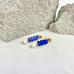 The MINI SHAPE Drops Lightweight Lasercut Drop Earrings Royal Blue Transparent Acrylic White Jade Beads Handmade image 4