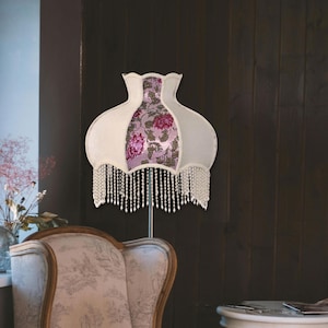 Handgefertigte Retro Pink Blumen-Lampenschirm mit Quaste, Luxus Decken Pendent Lampenschirm, Fransen viktorianischen Lampenschirm für Boden- / Tischbeleuchtung