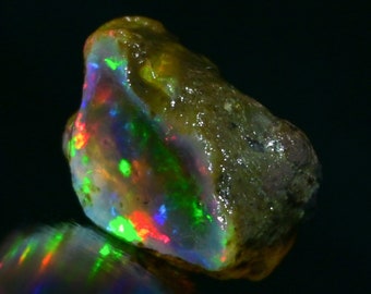 25.00 Cts Natural Ethiopian Opal Rough Size 20 x 14 MM Top Quality Free Form Welo Opal Size White Opal Welo Fire Jewelry Opal Raw Stone