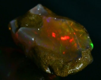 20.00 Cts Natural Ethiopian Opal Rough Size 28 x 17 MM Top Quality Free Form Welo Opal Size White Opal Welo Fire Jewelry Opal Raw Stone