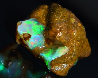 30.65 Cts Natural Ethiopian Opal Rough Size 25 x 19 MM Top Quality Free Form Welo Opal Size White Opal Welo Fire Jewelry Opal Raw Stone