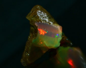 21.40 Cts Natural Ethiopian Opal Rough Size 30 x 21 MM Top Quality Free Form Welo Opal Size White Opal Welo Fire Jewelry Opal Raw Stone