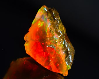 13.30 Cts Natural Ethiopian Opal Rough Size 23 x 13 MM Top Quality Free Form Welo Opal Size White Opal Welo Fire Jewelry Opal Raw Stone