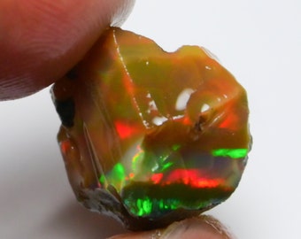 20.30 Cts Natural Ethiopian Opal Rough Size 14X13 MM Top Quality Free Form Welo Opal Size White Opal Welo Fire Jewelry Opal Raw Stone