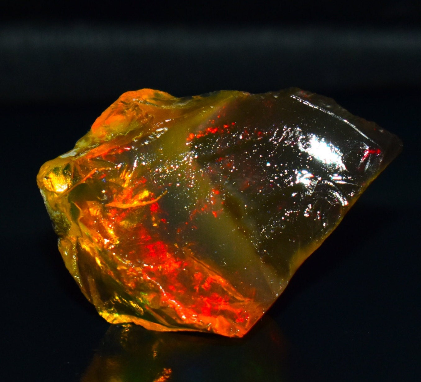 32.20 カラット 天然エチオピア オパール ラフ サイズ 32 x 24 MM 最高