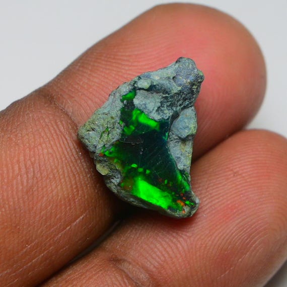 Opale Welo éthiopienne Naturelle Polie - 1,95 Carats - Pierre Précieuse