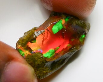 19.76 Cts Natural Ethiopian Opal Rough Size 22 x 17 MM Top Quality Free Form Welo Opal Size White Opal Welo Fire Jewelry Opal Raw Stone