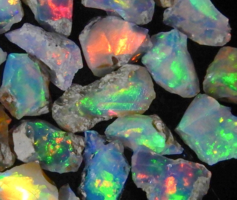 Cut Grade Opal Rough Lot 10 Pieces Lot Large Size Ethiopian Opal Raw Suitable For Cutting & Jewelry Dry Opal Raw Gemstone Fire Opal Crystal Bild 4