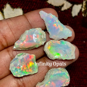 Extrêmement rare grand lot brut d'opale de 5 pièces 50 cts d'opale éthiopienne naturelle de qualité AAA brute adaptée à la coupe et aux bijoux en cristal d'opale de feu image 5