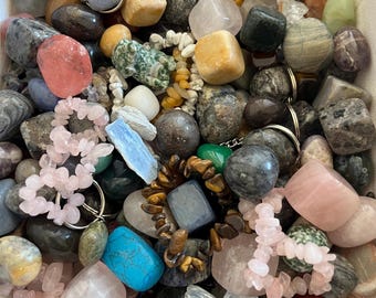 Crystal Confetti 150g Mixed Bag of Crystal Tumbled Stones Bracelets Keyrings Carvings Necklaces Decorations and More! Lucky Bag