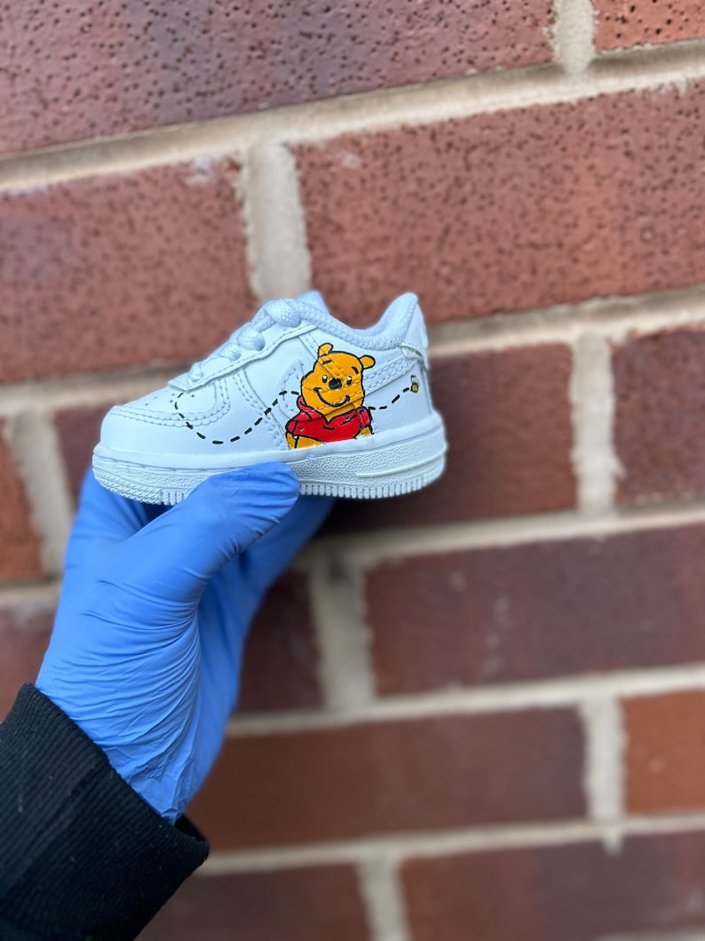 Winnie the Pooh Air Force 1 image 4