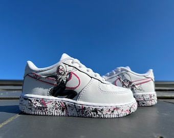 Sneakers Air Force 1 ispirate a Ghost Spider Gwen Stacy e Spiderman