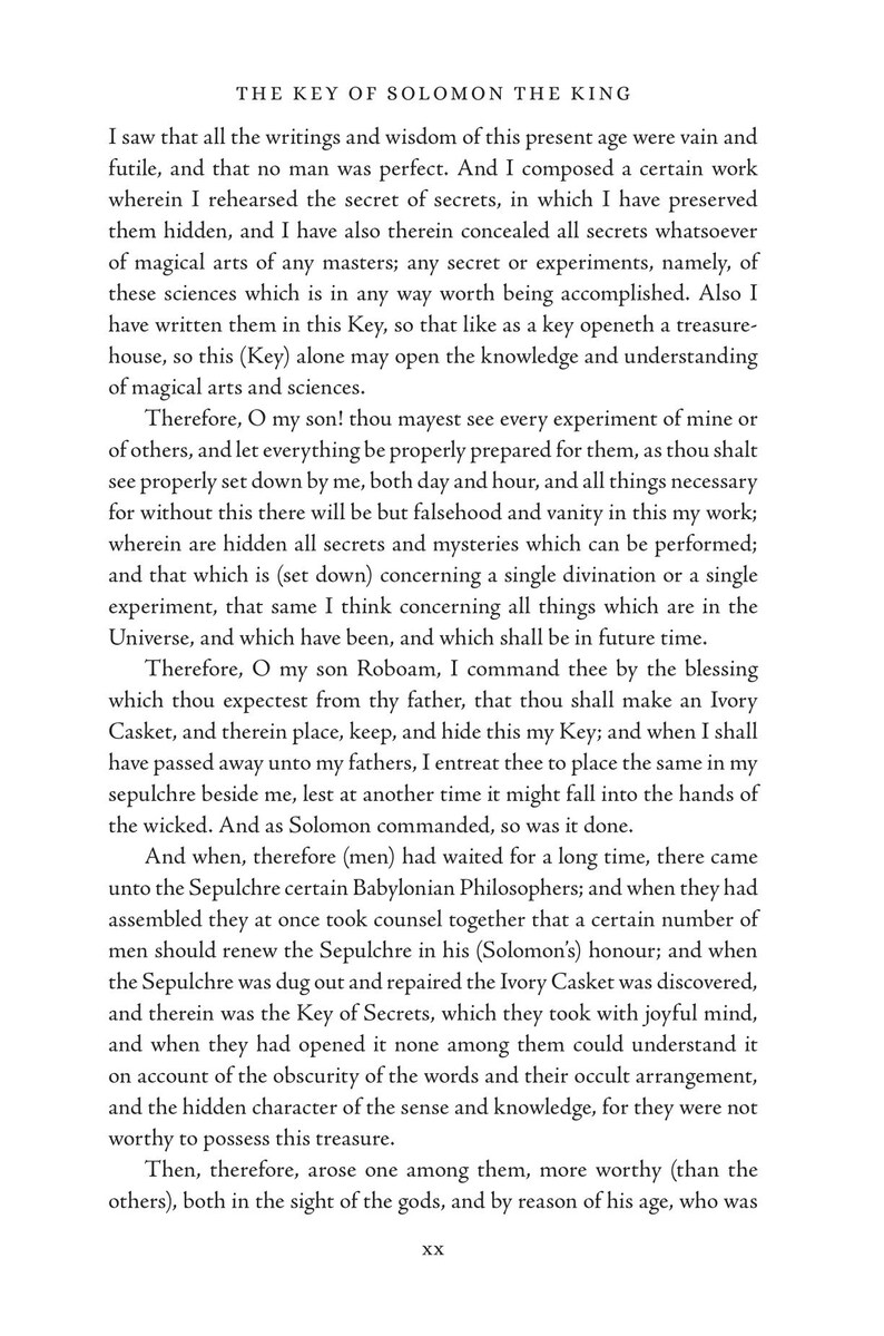 Puede incluir: Una p&aacute;gina de "La Llave de Salom&oacute;n el Rey", con texto en fuente serif. El texto est&aacute; organizado en p&aacute;rrafos, con el t&iacute;tulo en la parte superior y el n&uacute;mero de p&aacute;gina en la parte inferior. El papel tiene una apariencia ligeramente envejecida.
