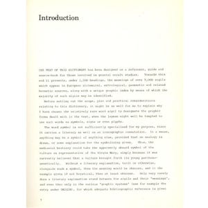 Puede incluir: P&aacute;gina de un libro con el t&iacute;tulo "Introduction". El texto describe un diccionario de s&iacute;mbolos ocultos, sus significados y or&iacute;genes. El fondo es crema con texto negro.