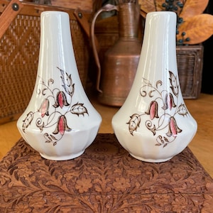 Vintage Salt and Pepper set in the Hampton Court pattern, J&G Meakin, Hand Engraving of leaves and floral design, stoppers intact