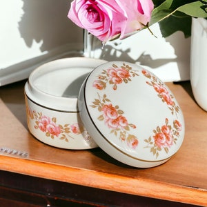 Plato con tapa de porcelana vintage, tarro de tocador, joyero, rosas rosadas y hojas doradas con ribete dorado. Estado &quot;como nuevo&quot;. Regalo para el Día de la Madre.