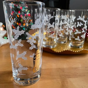 Set of 6 Vintage Coca-Cola Christmas Tall Glasses, Tumblers, Gold logo and bottle with White Holly Leaves, 1980&#39;s, 14 oz