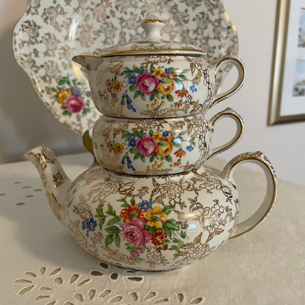 1940's Vintage Lord Nelson Stacking Teapot, Sugar, Creamer and Matching tray, Gold with Roses, Gold Chintz, 2528 Model, Excellent condition