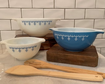 Vintage Pyrex Snowflake Blue Cinderella Schalen, 3er-Set