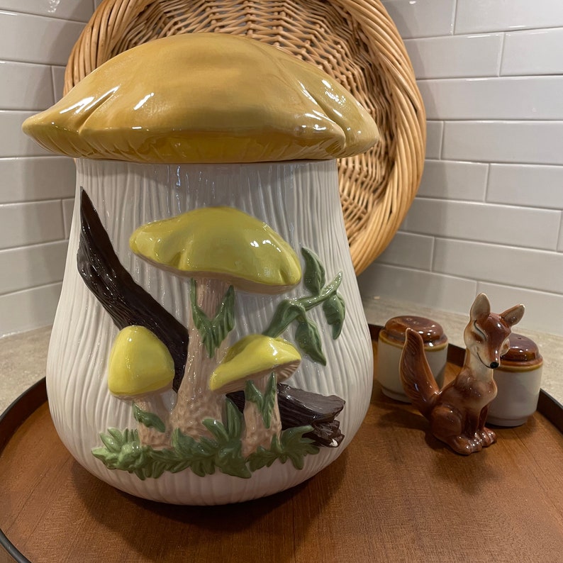 Vintage Mushroom Cookie Jar, Kitchen Canister, Megasized at 11x 9