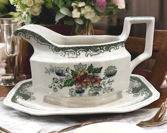 Vintage juskom van Wedgwood: Balmoral Staffordshire Ironstone, groen bloemenaccent