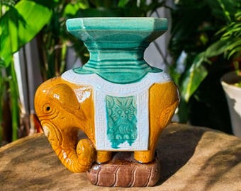 Zabytkowy stojak na rośliny w kształcie słonia z majoliki, Hong Kong Ceramic Arts, lata 60. XX wieku