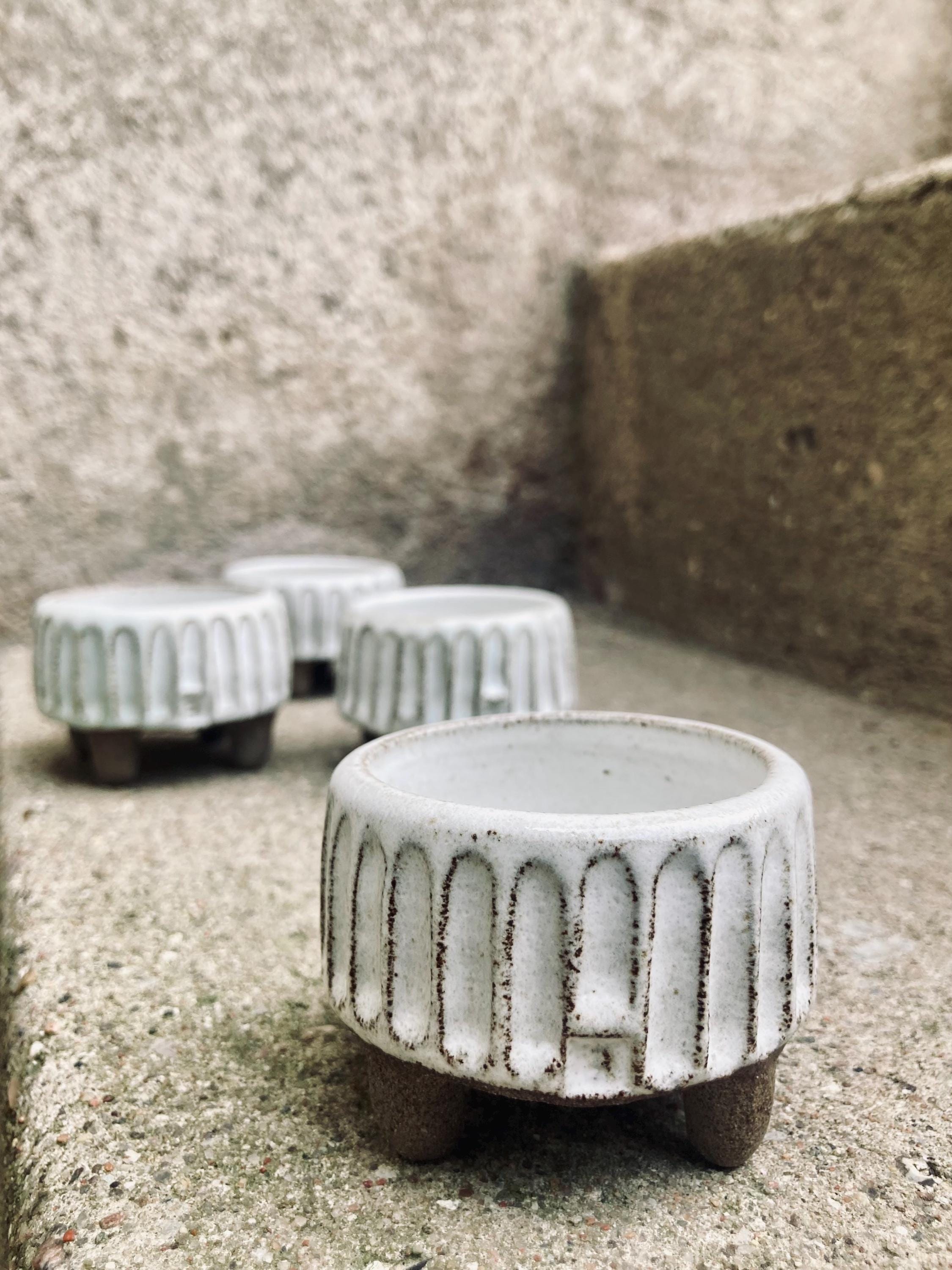 Ceramic tea light holder