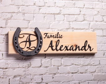 Namensschild | personalisiertes Hufeisen Türschild Familie Name & Initiale Holz Glück Geschenk Umzug Einzug Pferdefreunde Deko Richtfest