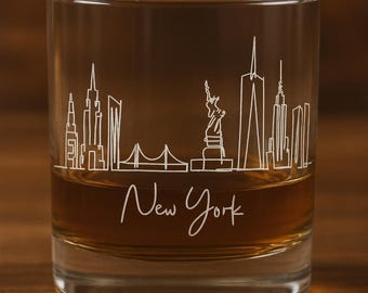 Conjunto de 2 copos de uísque com o horizonte de Nova York