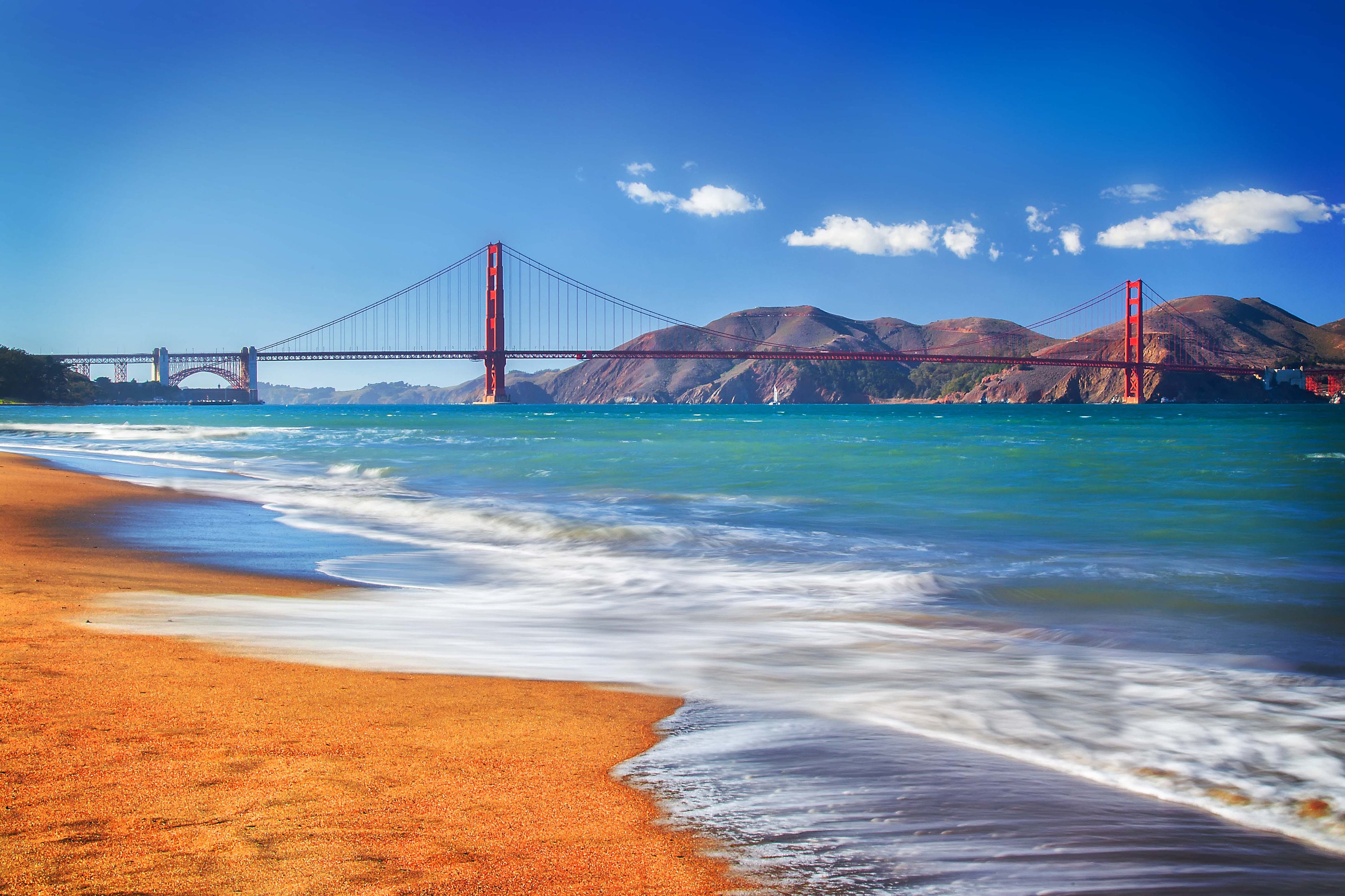Golden Gate Bridge at Crissy Field South Beach – Iconic San