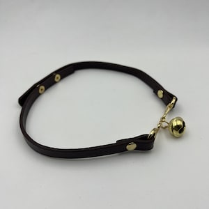 Handgjord gotisk läderklocka: Halsband i mörk stil bild 3