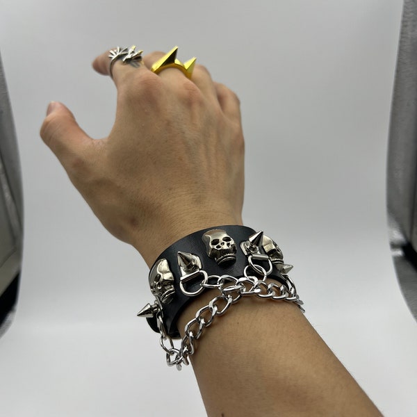 Punk Skull Rivet Tassel Bracelet Fashion Leather Bracelet