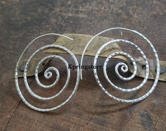 Aros de plata de ley con espirales: joyería bohemia con alambre envuelto