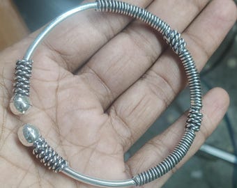 Handgemachter Silber Armreif: Karibische Kugeln, Boho Design