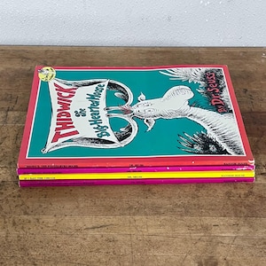 Vintage Sammlung von 4 Dr. Seuss Büchern-Taschenbuchausgaben, einschließlich Veröffentlichungen, die vom Nachdruck verboten sind. Eingestellte, zurückgezogene Produktion