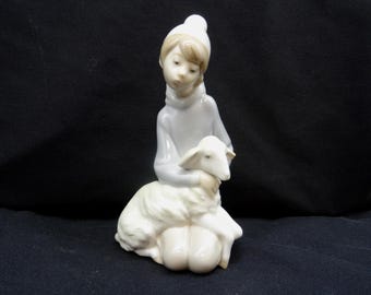 Lladro Spain Maiden/Shepherd with lamb figurine made in Spain