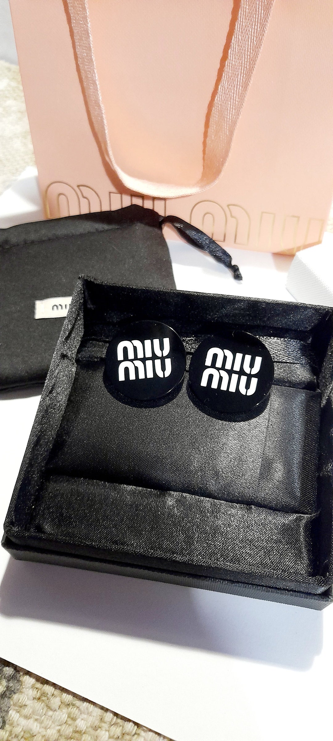 【関税無・国内発】 MIU MIU / Miu Plexi Earring Ld42 il_1080xN.5875693079_lj5g.jpg