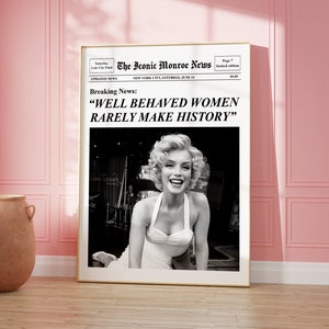 Trendy krantenprint, Marilyn Monroe muurkunst, New York News, feministische muurkunst, tijdschriftomslag esthetiek, vintage barwagen