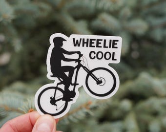Wheelie Cool - grappige waterdichte vinylsticker mountainbike