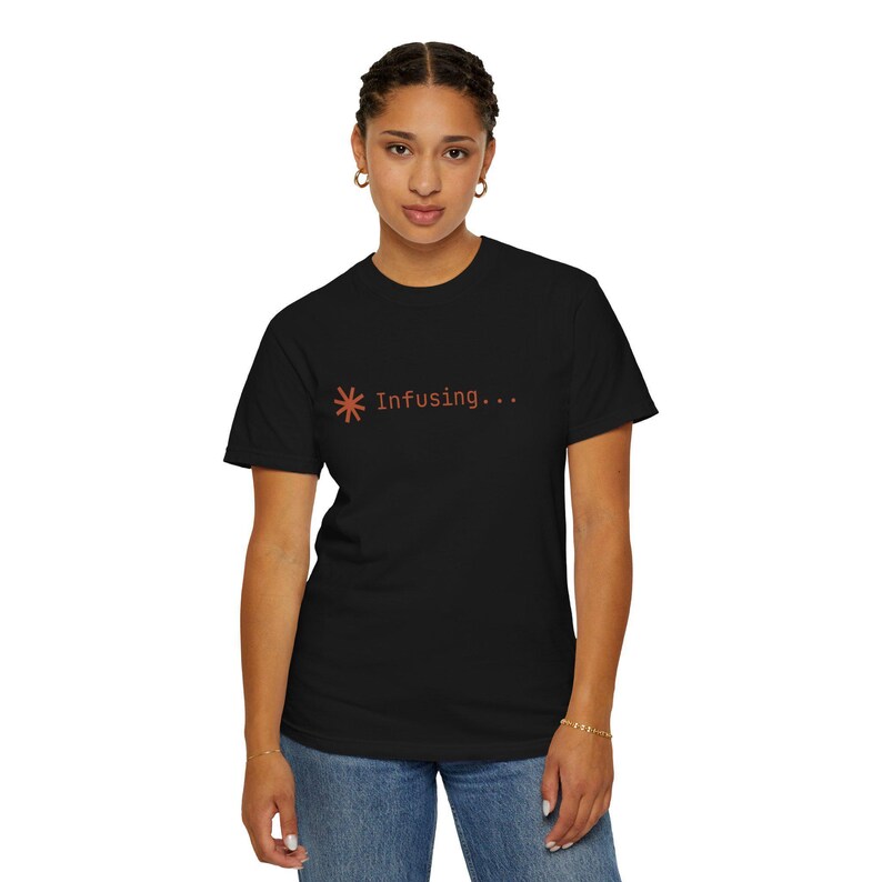 Infusion Claude Code T-shirt | T-shirt Rituel développeur image 4