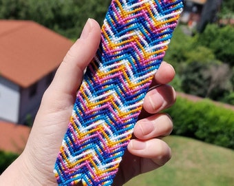 Pulsera anudada / Pulsera de la amistad / Hecha a mano / Regalo único / Accesorios / Marcapáginas / Arte de pared
