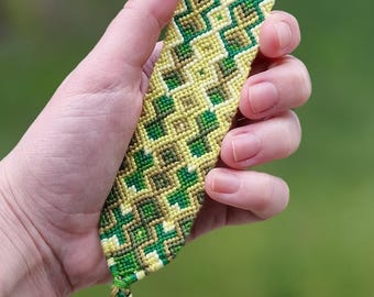 Pulsera de la amistad anudada, accesorios hechos a mano, regalo único, joyería auténtica, estilo hippie bohemio, escala de colores, pulsera de hilo bordado