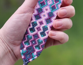 Pulsera de la amistad anudada, accesorios hechos a mano, regalo único, joyería auténtica, estilo hippie bohemio, escala de colores, pulsera de hilo bordado