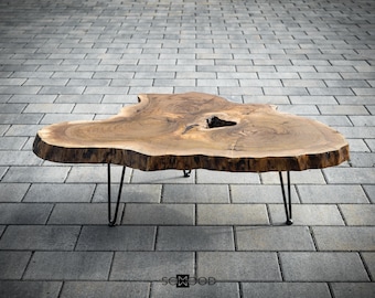 Table basse en bois massif noyer