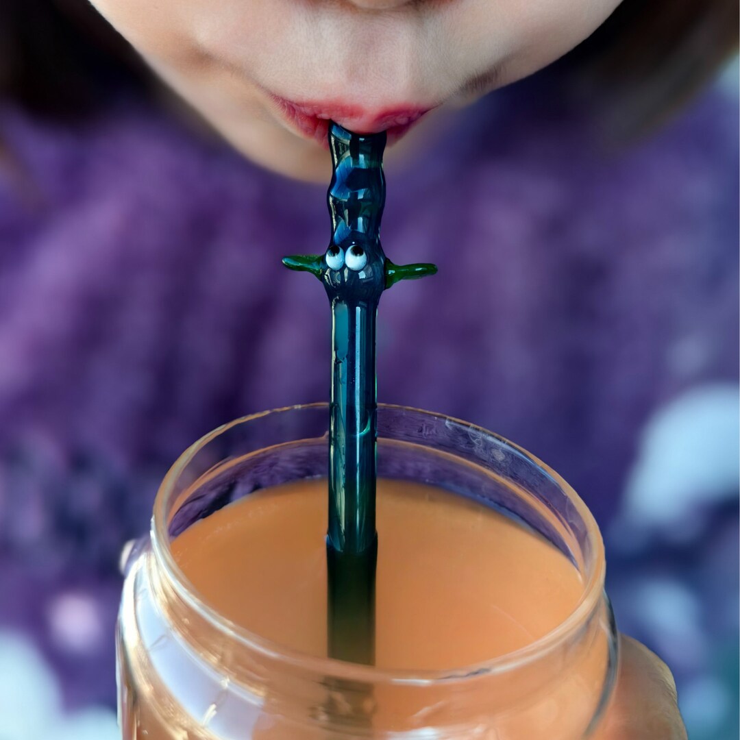 Cute Elephant With Its Extending Trunk Glass Drinking Straw Durable