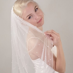 White Pearl Wedding Veil, Scattered Pearls, Pure White Tulle - With Bridal Hair Comb