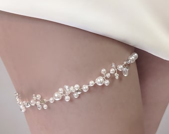 Wedding Garter With Crystal Rhinestones And Pearls - Adjustable Bridal Garter