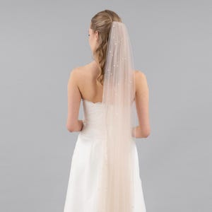 Beige Wedding Veil With Pearls, Sand Beige Color Fabric, White Pearl Veil - Scattered Pearls, Gold Color Bridal Comb