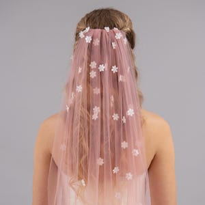 Rose Blush 3D Flower Wedding Veil, Dusty Pink Blush Color Fabric, White Pearl Flower Veil - Rose Gold Color Bridal Comb